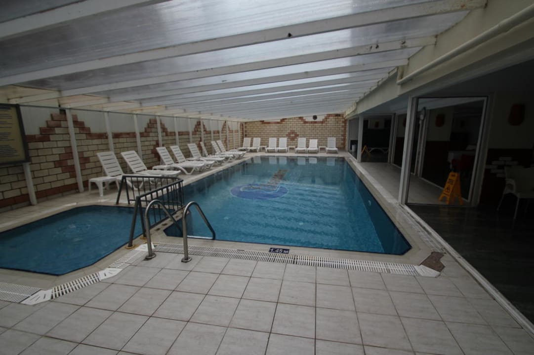 Indoor Pool Hotel Aslan City Kleopatra
