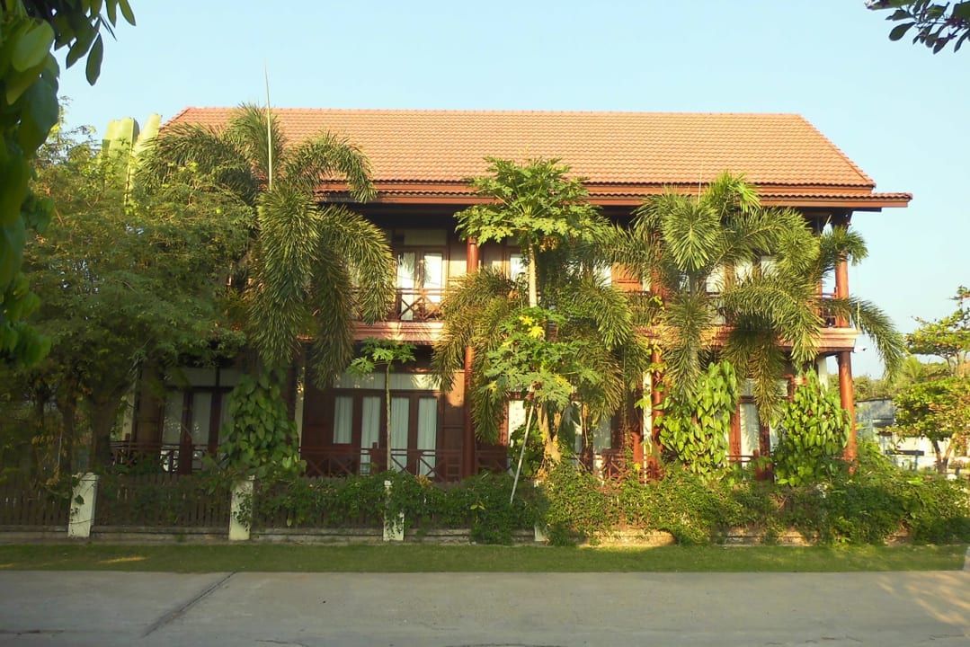 Außenansicht Hotel Pon Arena