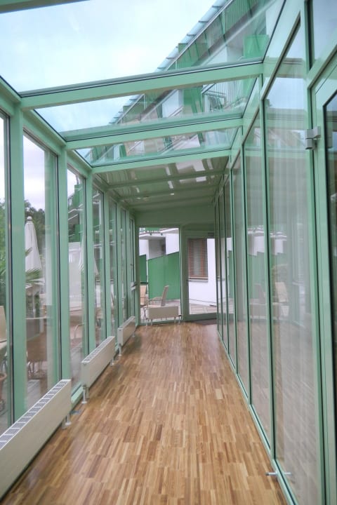 Verbindungsgang zum Thermenbereich Heilthermen Resort Bad Waltersdorf