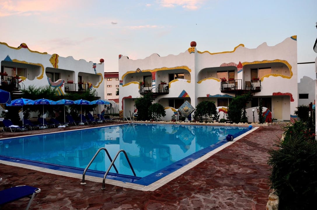 O zachodzie słońca Hotel Laguna