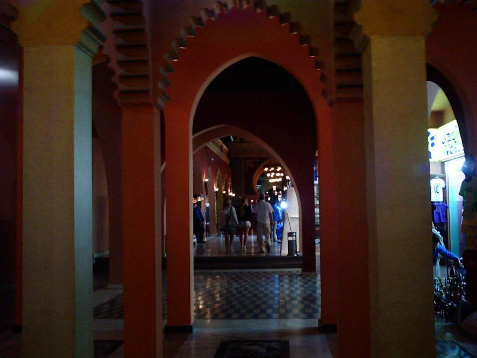 Shoppingmeile im Hotel Pickalbatros Alf Leila Wa Leila Resort - Neverland Hurghada