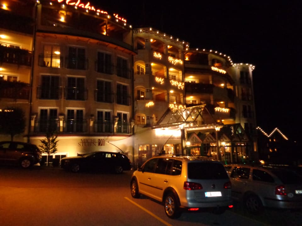 Außenansicht Wellnessresort Vier Jahreszeiten