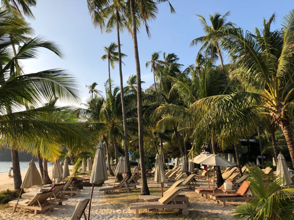 Strand Cape Panwa Hotel