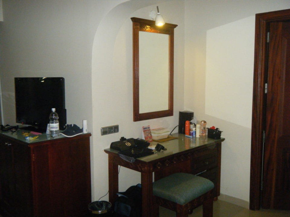 Kosmetikecke mit Kaffemaschine und ipod-Station Grand Palladium Select Bávaro Resort & Spa