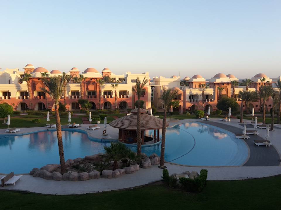 Pool Serenity Alpha Beach