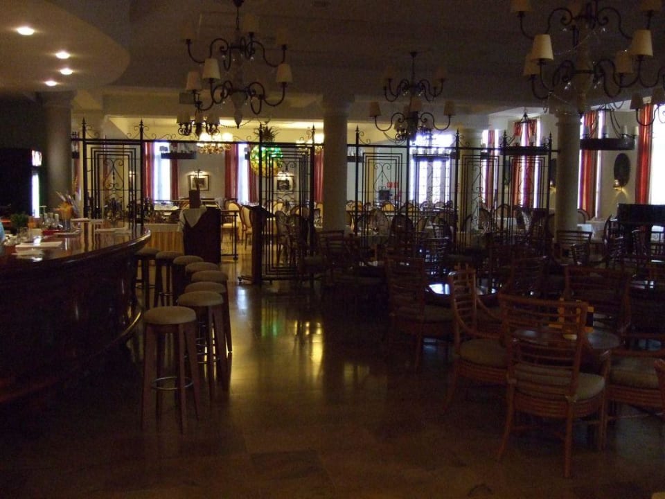 Bar hinten Restaurant Iberostar Grand Trinidad