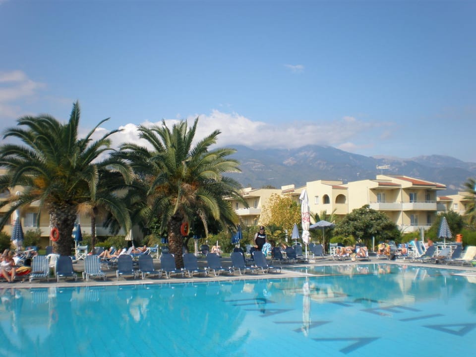 Blick zum Berg "Olymp" alltoura Club Hotel Poseidon Palace