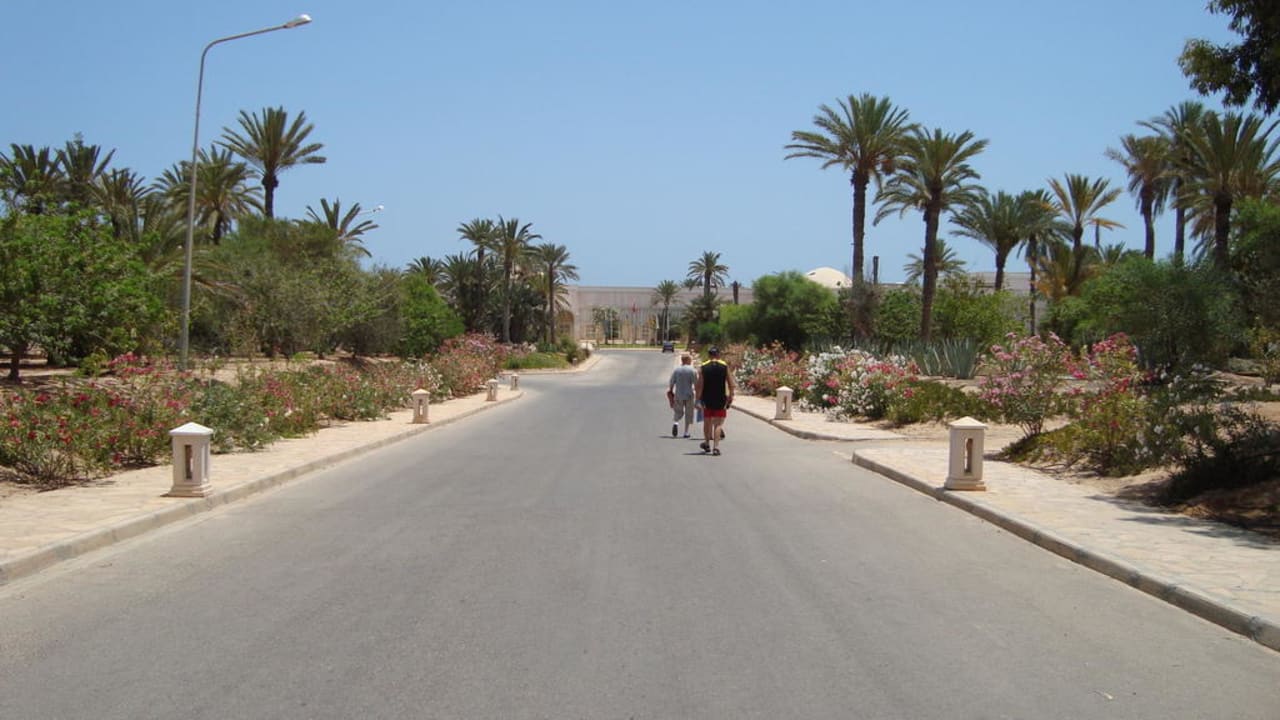 Hoteleinfahrt Zita Beach Resort