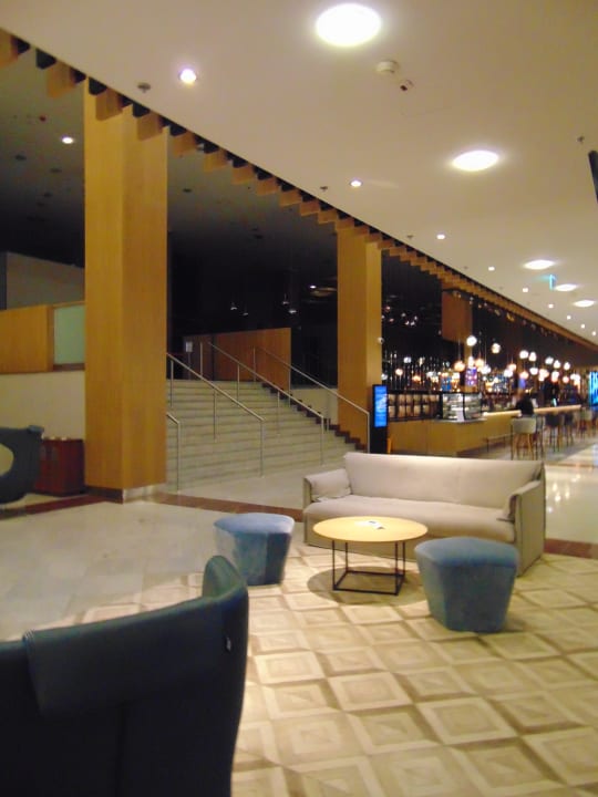 Lobby Hotel Courtyard by Marriott Warsaw Airport