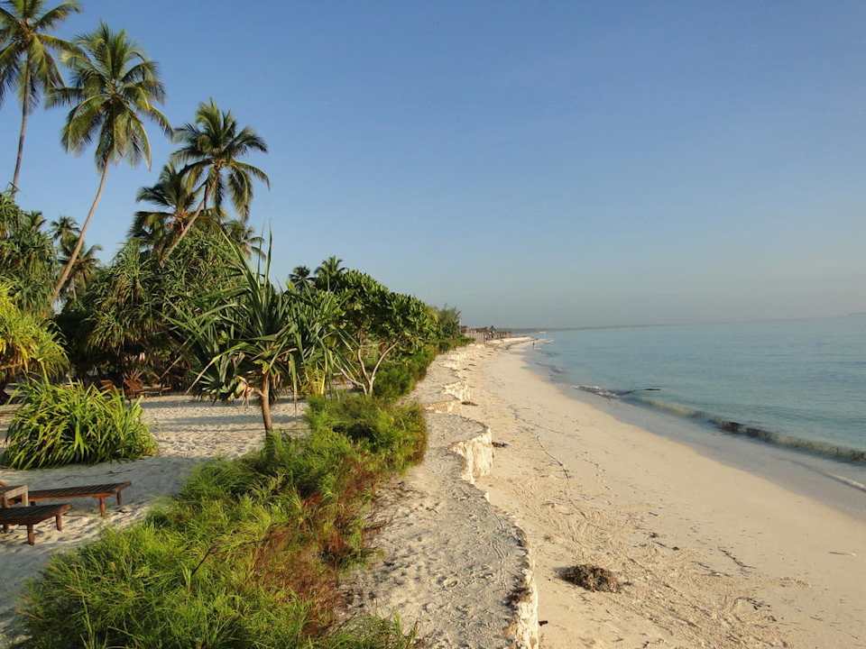Strand am Morgen Neptune Pwani Beach Resort & Spa