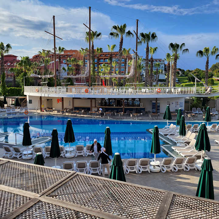 Pool Can Garden Resort