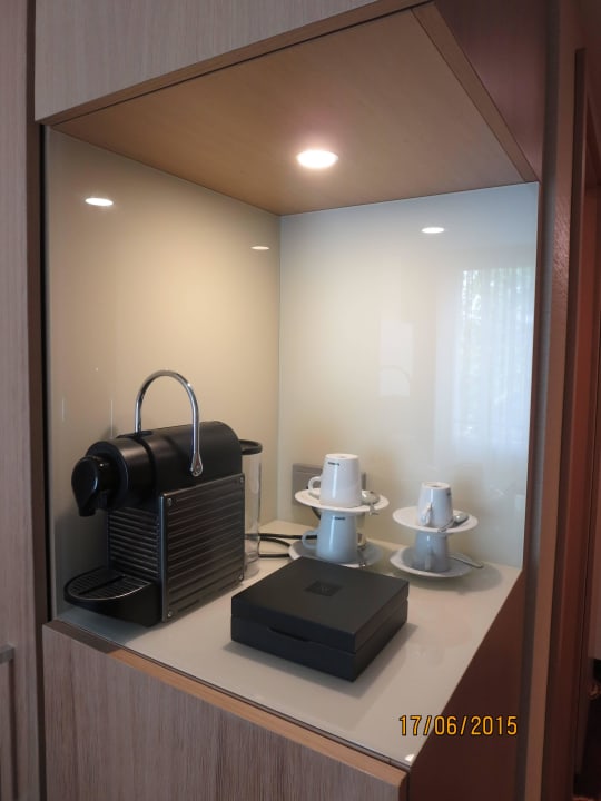 Kaffee, Tee und noch mehr Hotel Mondial am Dom Cologne- MGallery