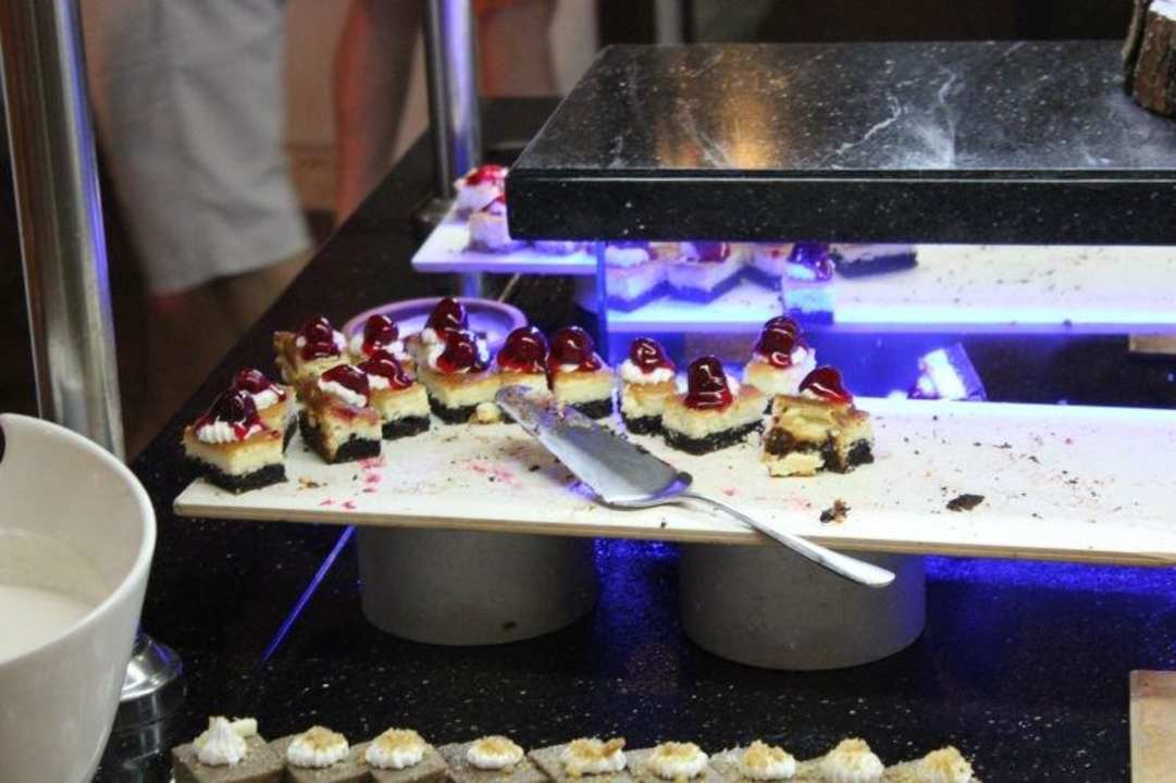 Słodkości Salamis Bay Conti Resort Hotel & Casino