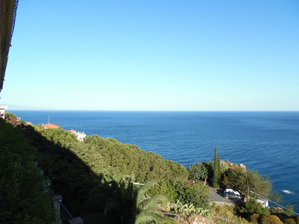 Ausblick nach links Baia Taormina - CDSHotels