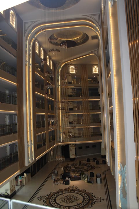 Loby Haydarpasha Palace