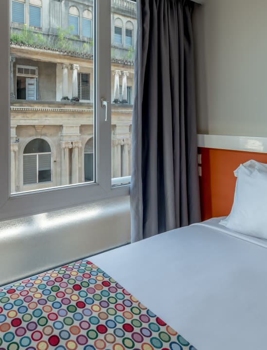 Zimmer Novus Plaza Hodelpa