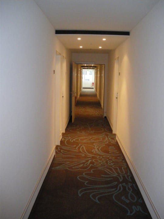 Flur Motel One Hamburg Airport