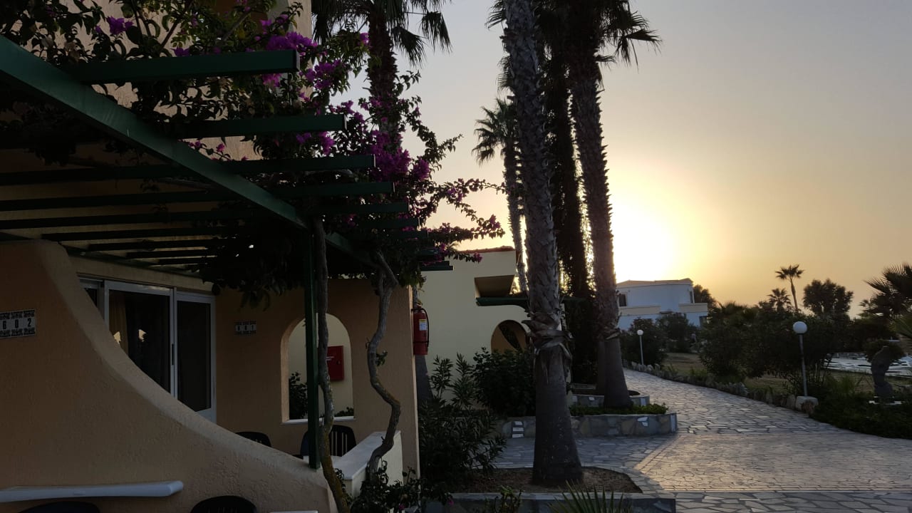 Am Abend Euro Village Achilleas Hotel