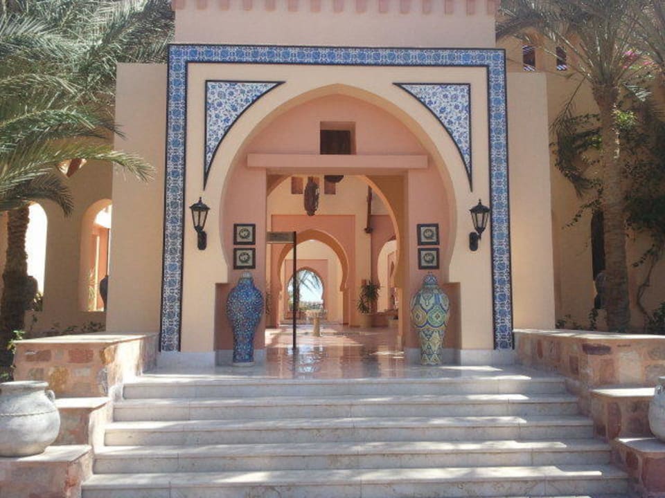 Wir kommen wieder durch diesen Eingang - Danke Steigenberger Coraya Beach - Adults only