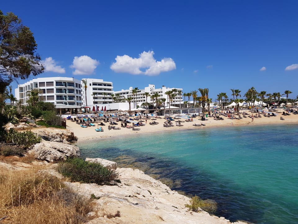 Außenansicht Adams Beach Hotel