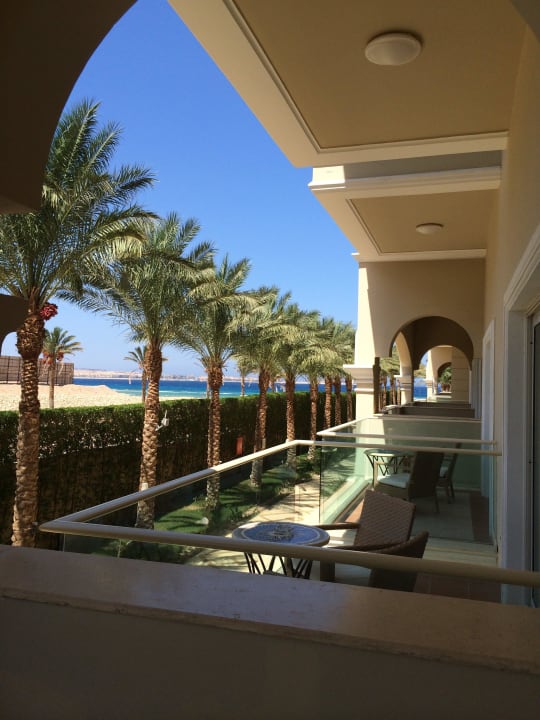 Seitlicher Meerblick vom Zimmer Premier Le Reve Hotel & Spa