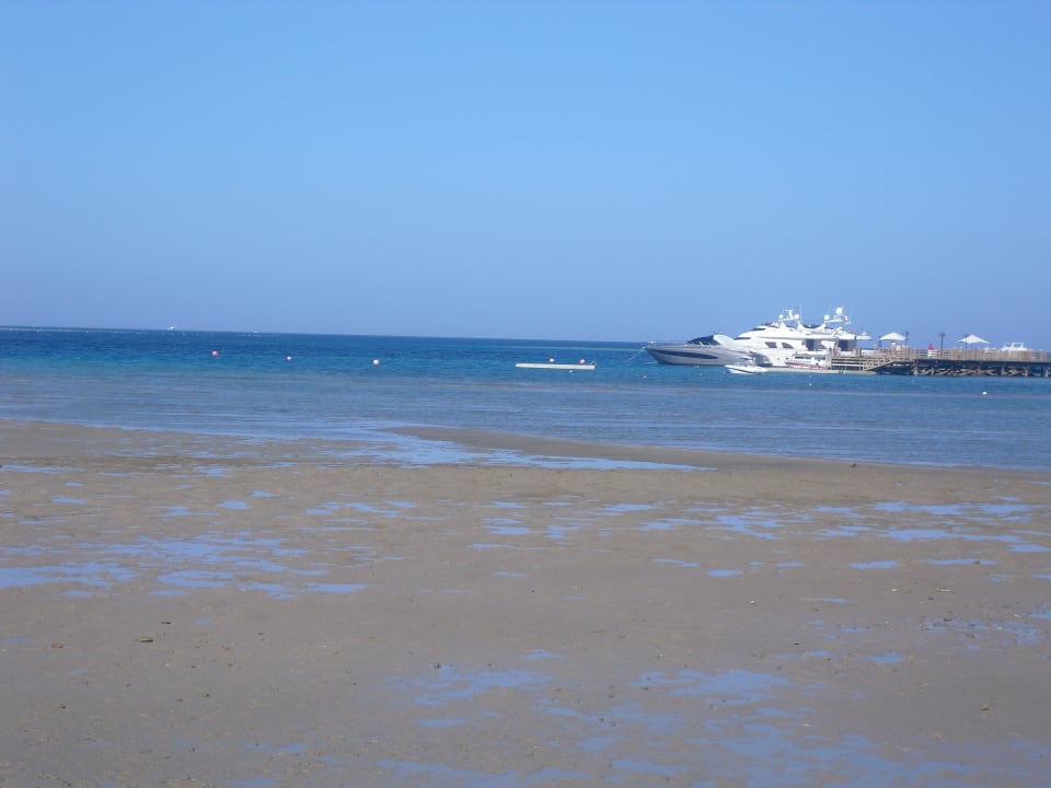 _Stegende mit Schiffen u.Badeplattform Cleopatra Luxury Resort Makadi Bay