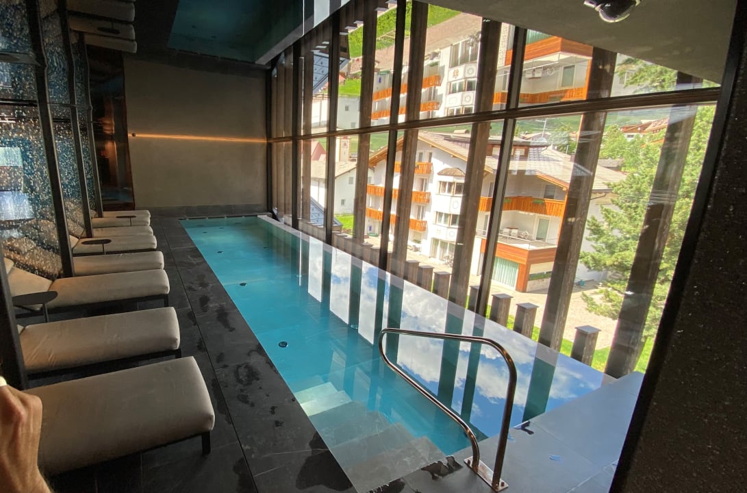 Pool Linder Cycling Hotel
