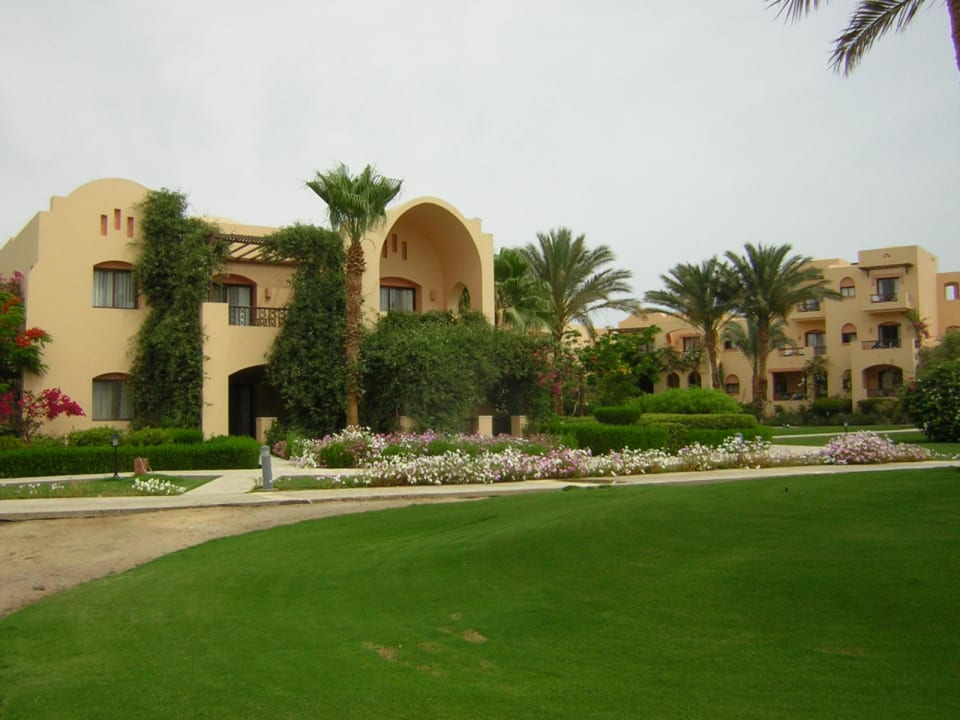 Sehr geflegte Anlagen Steigenberger Coraya Beach - Adults only