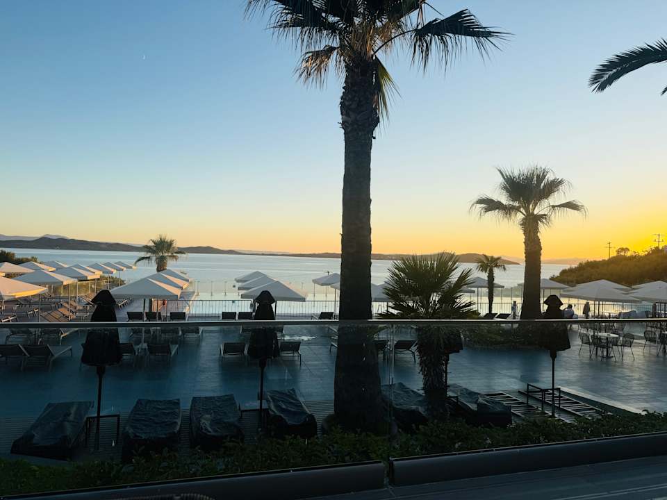 Außenansicht Akrathos Beach Hotel