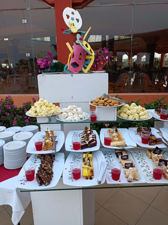 Gastro Three Corners Happy Life Beach Resort