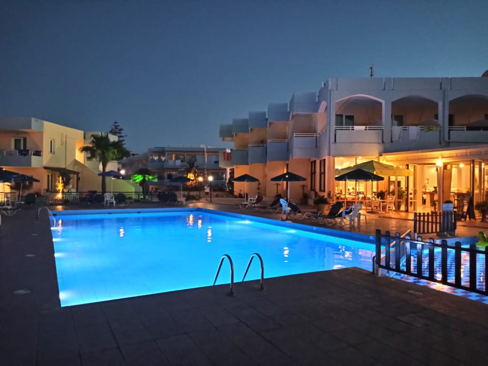 Pool Hotel Kathrin Beach