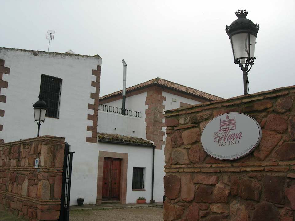 Entrada al Molino la Nava Alojamiento Rural Molino la Nava