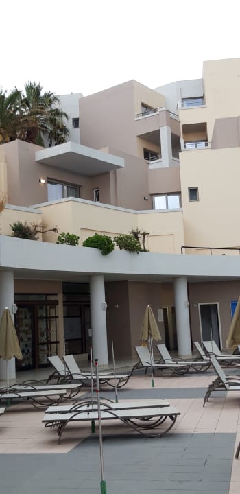 Außenansicht Athina Palace Resort & Spa