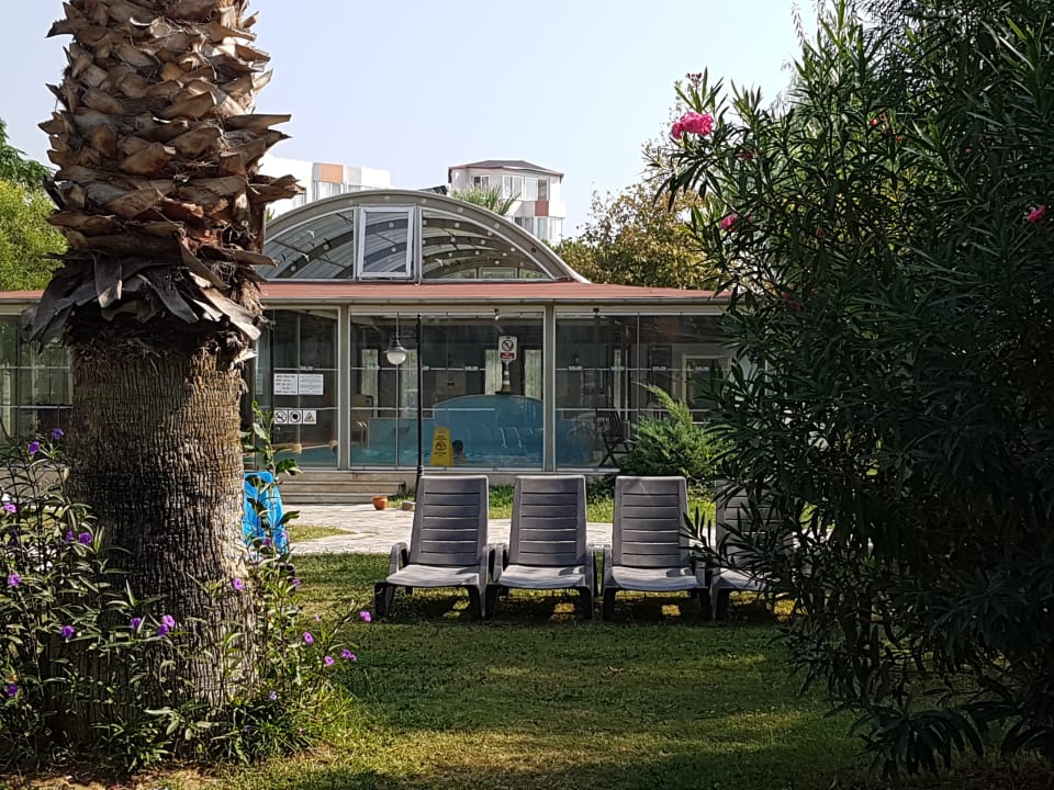 Pool Club Yali Hotels & Resort