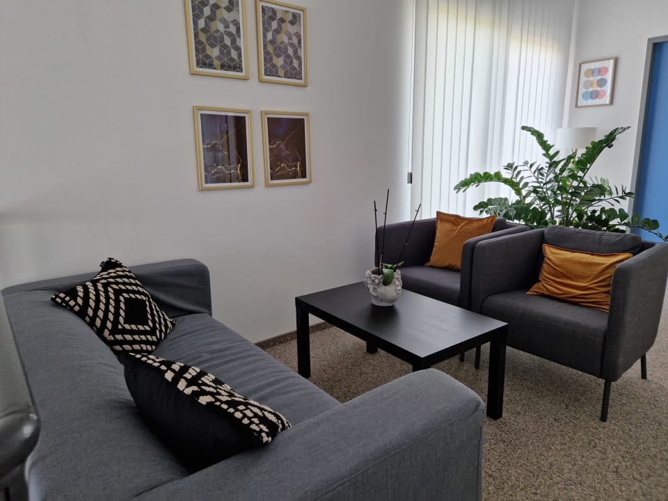 Lobby B Home Apart Hotel by Alpha