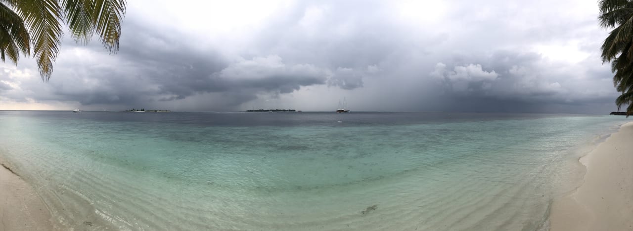 Strand Vilamendhoo Island Resort & Spa