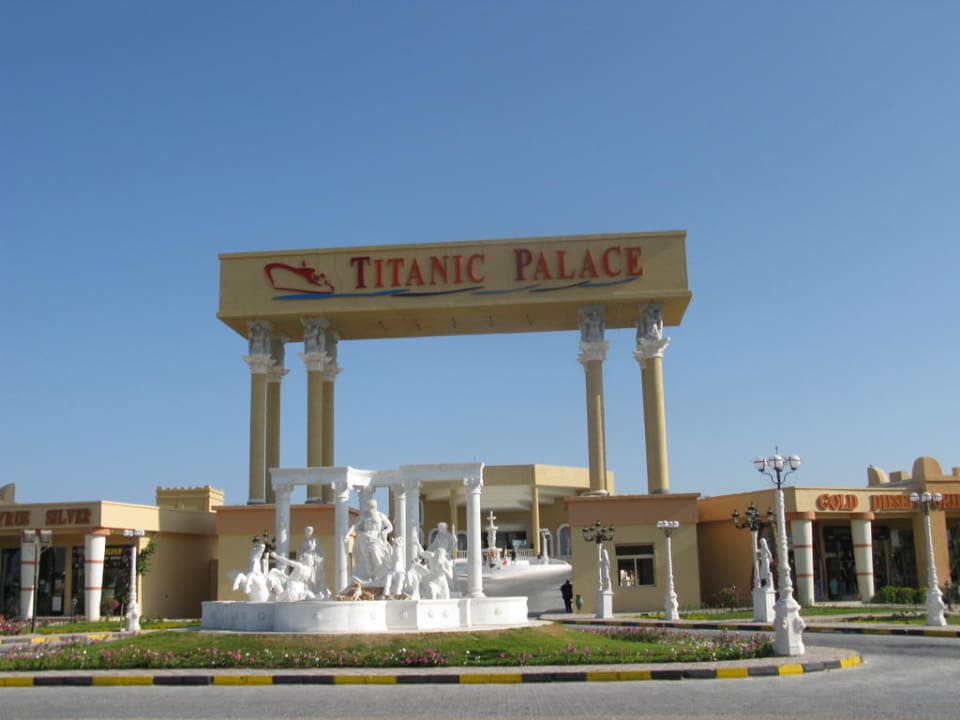 Sehr große Anlage mit ca. 600 Zimmern  Hotel Titanic Palace
