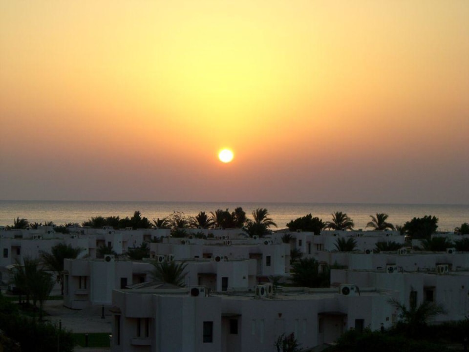 Sonnenaufgang Titanic Beach Spa & Aqua Park