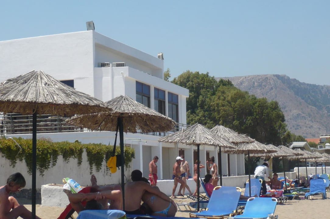 Das Restaurant vom Strand aus Civitel Creta Beach