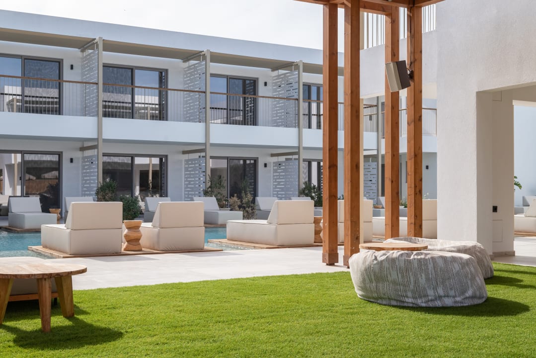 Pool Paralos Kyma Dunes