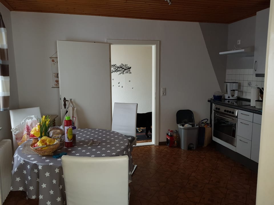 Küche mit Essecke Ferienwohnung Nöllgen