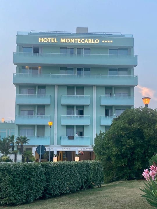 Außenansicht Hotel Montecarlo