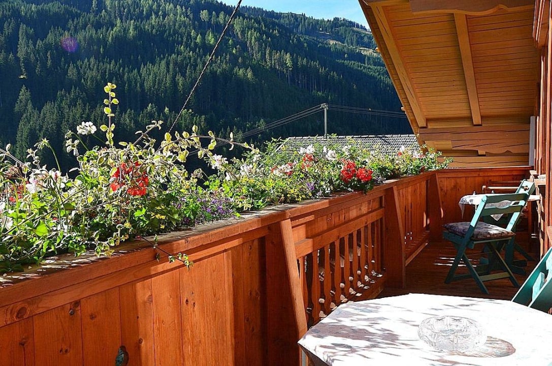 Balkon Appartement 3 und 4 mit Aussicht Haus Sonnleiten