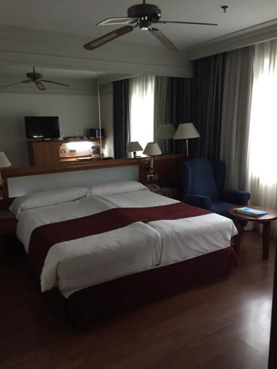 DZ Senator Gran Vía 70 Spa Hotel