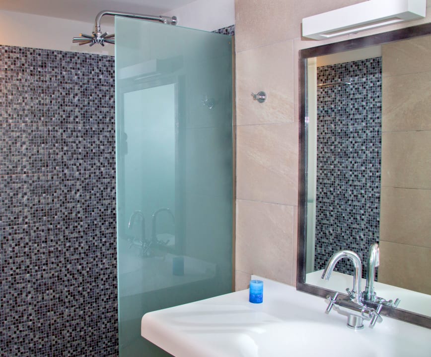 Zimmer Liza Mary Hotel