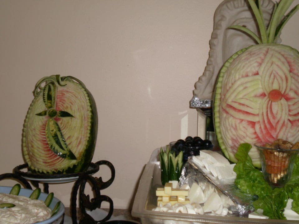 Augenweiden am Buffet Royal Atlantis Beach Hotel