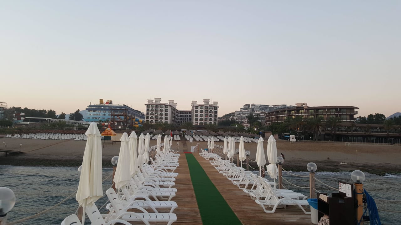 Steg Quattro Beach Spa & Resort