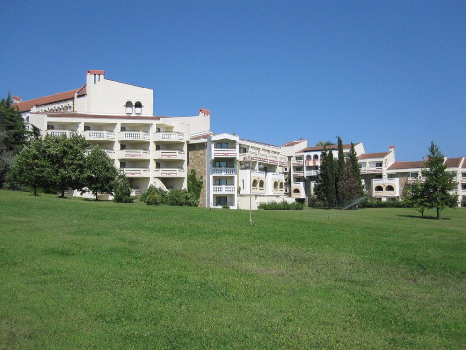 Außenansicht vom Strand aus Duni Royal Pelican Resort