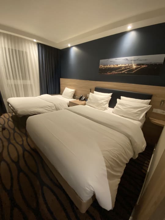 Zimmer Hampton By Hilton Frankfurt Airport