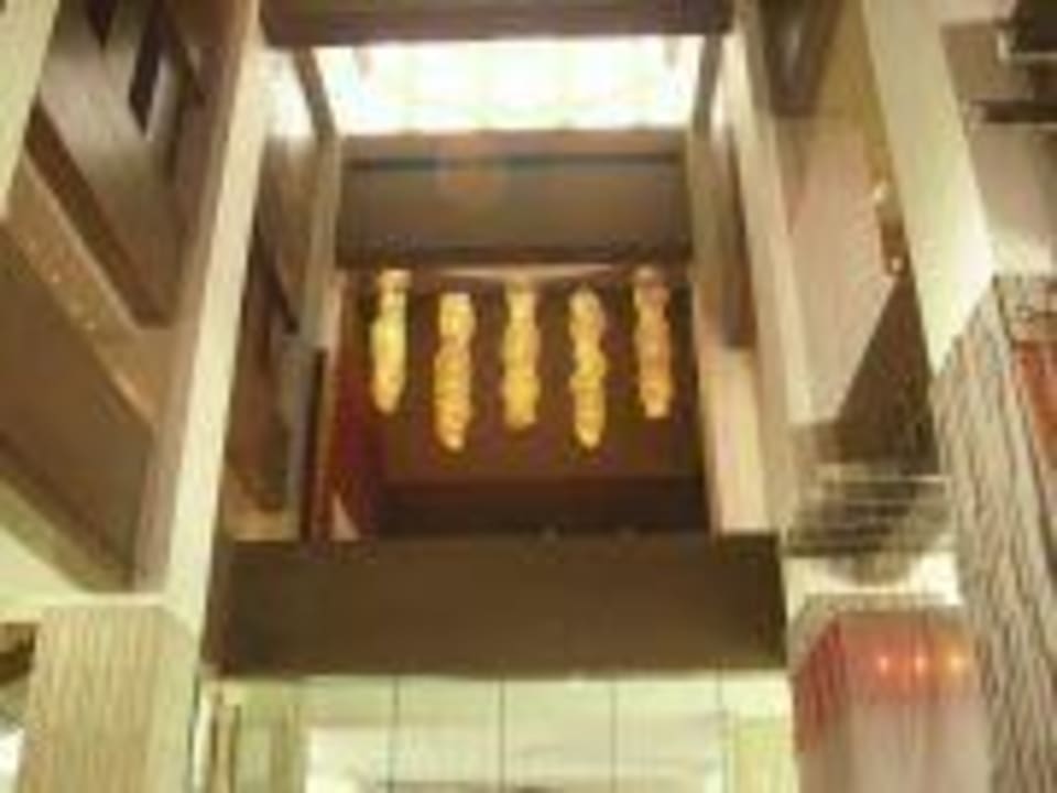 Lobby Millennium Hilton Bangkok